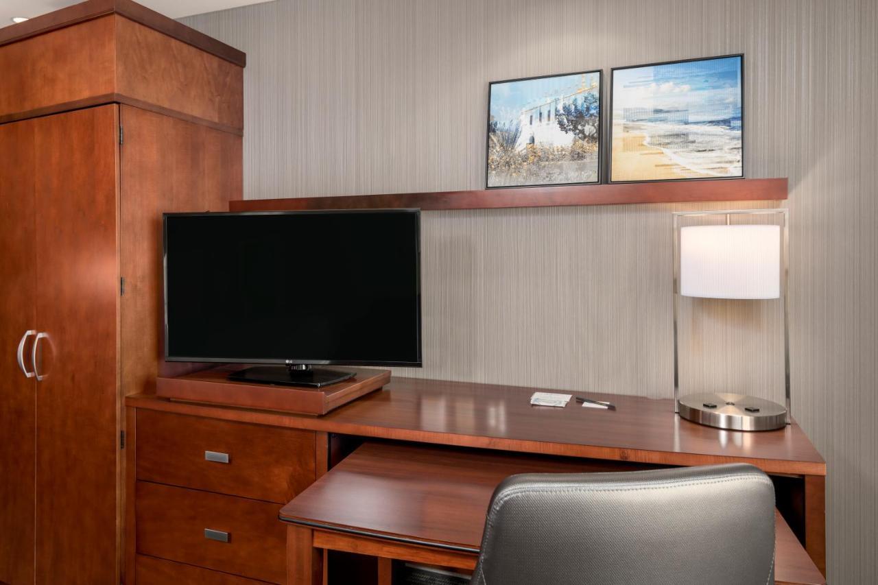 Courtyard By Marriott San Diego Oceanside Dış mekan fotoğraf