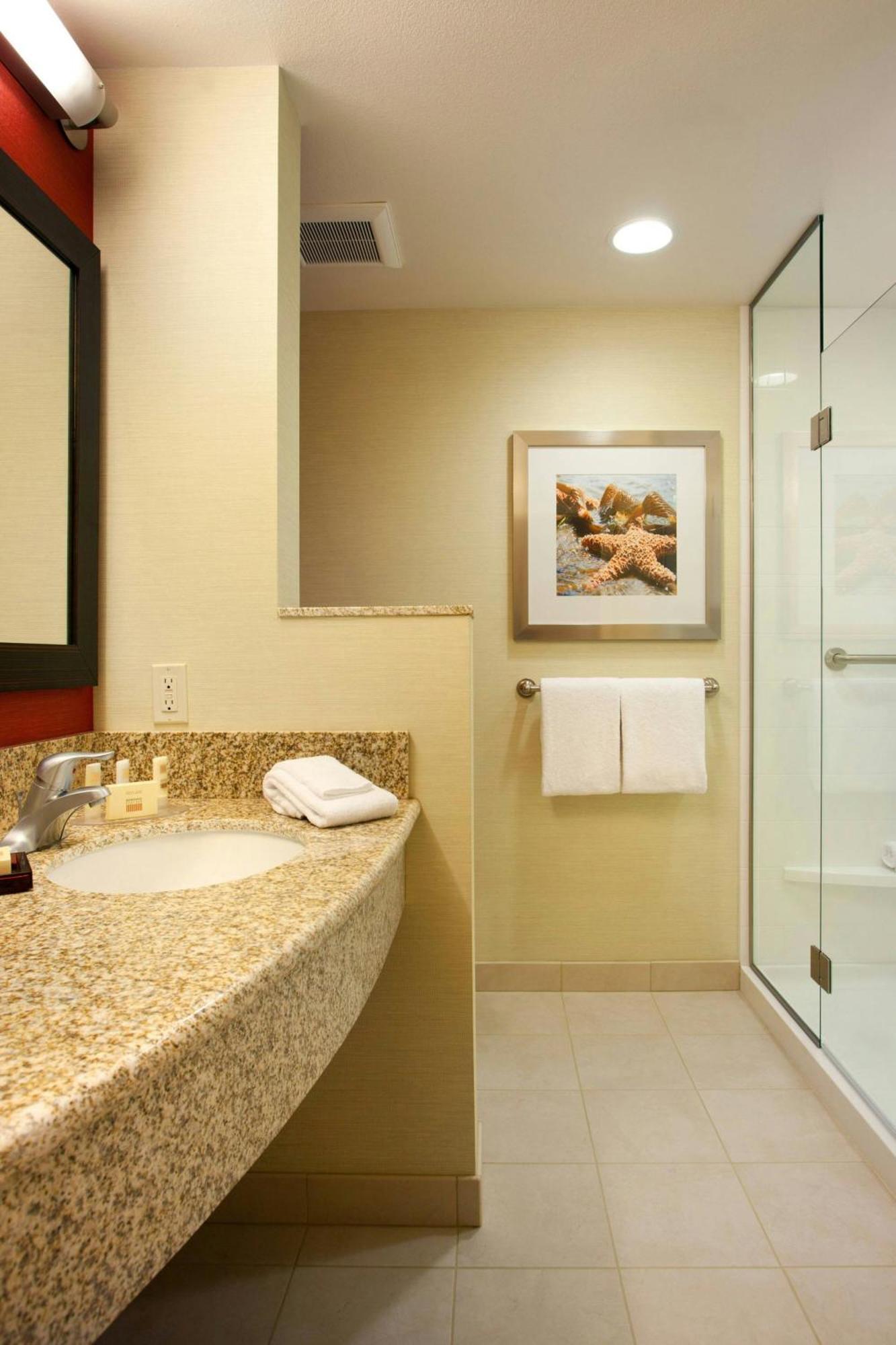 Courtyard By Marriott San Diego Oceanside Dış mekan fotoğraf