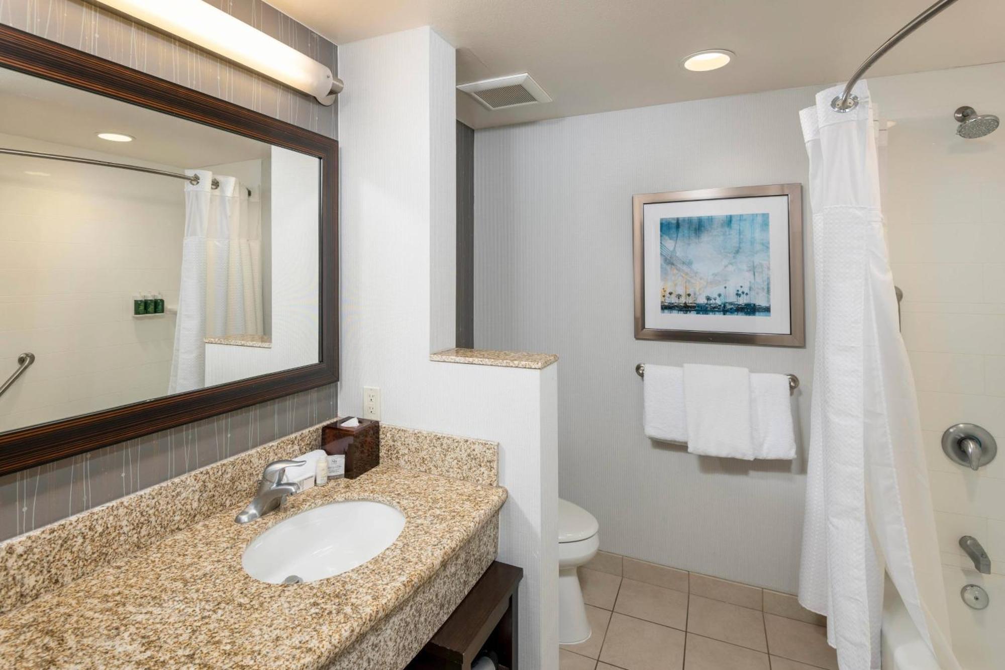 Courtyard By Marriott San Diego Oceanside Dış mekan fotoğraf